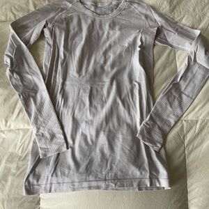 Swiftly Tech Long-Sleeve Shirt Hip Length